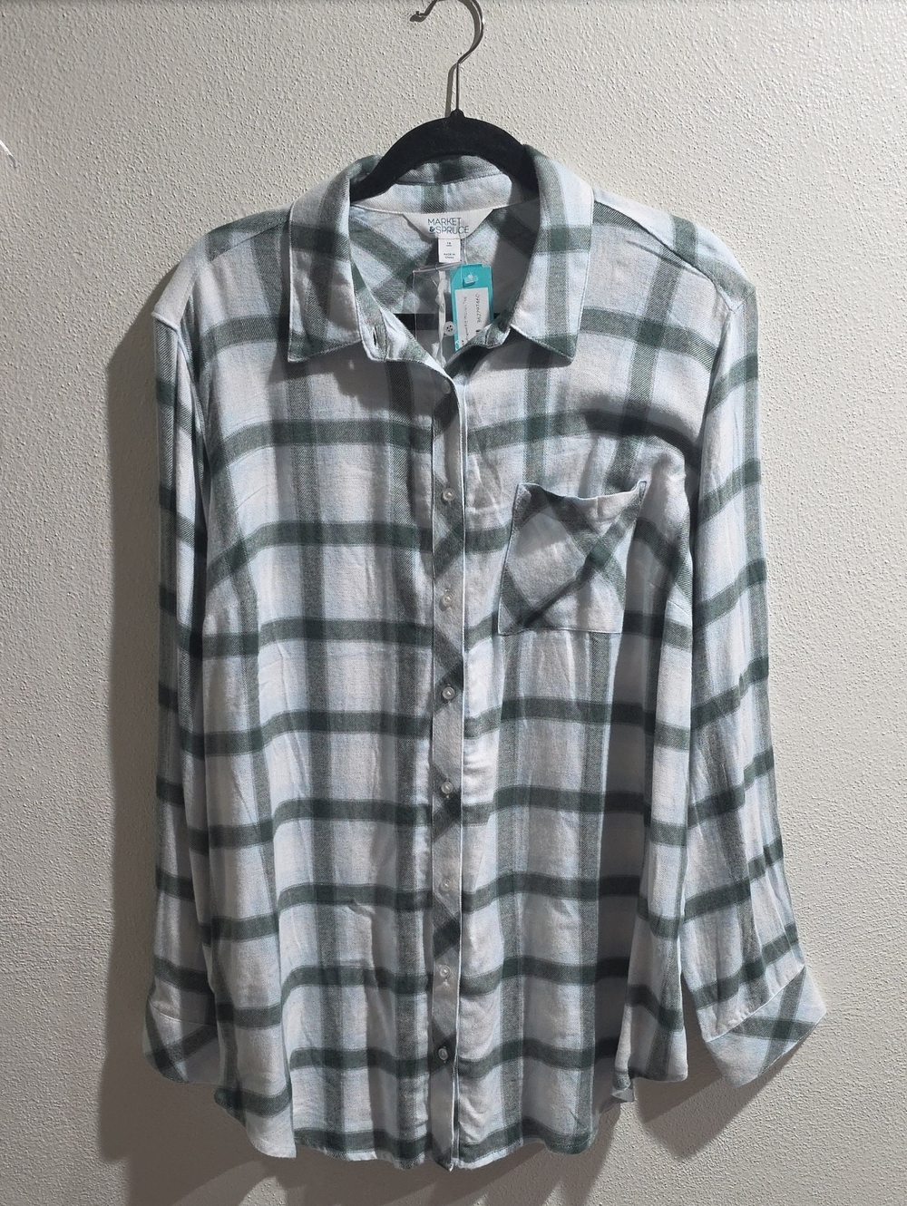 NWT Market & Spruce Rayon Button Down Top